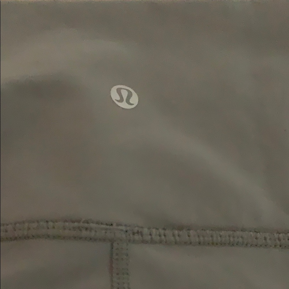 Gray lulu lemon size 6 pants